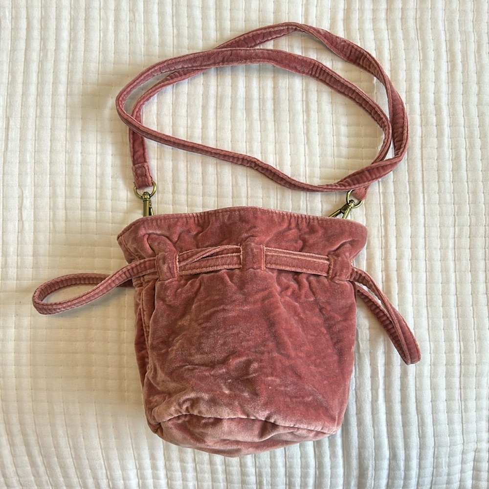 The Florence Drawstring Crossbody Bag in Velvet